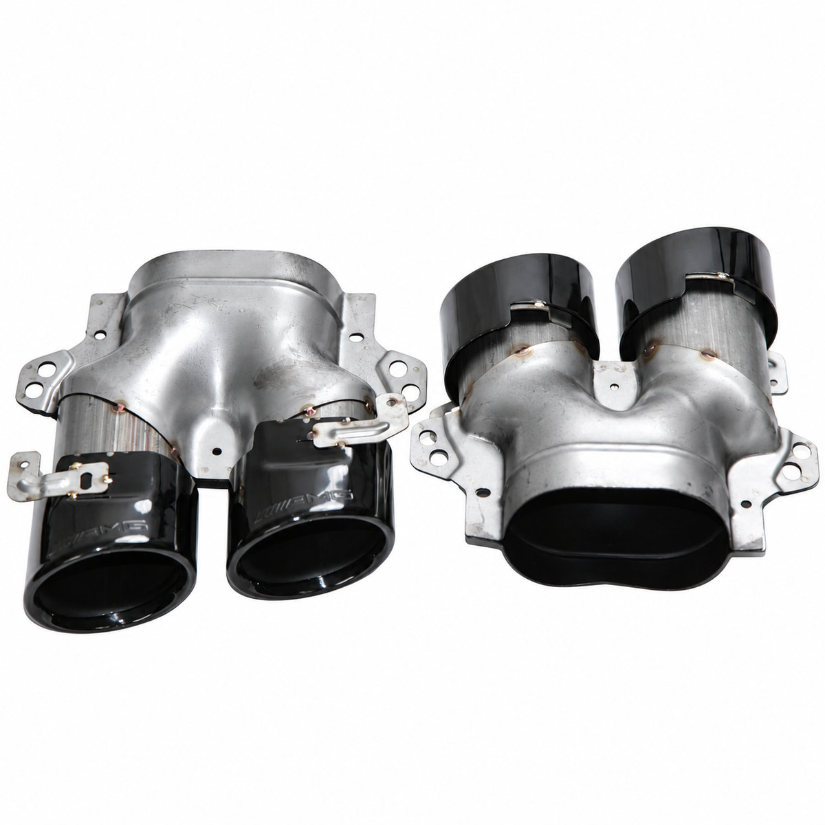 mercedes-benz-w213-e53-black-split-oval-exhaust-tips-rear-inlet-view.jpg