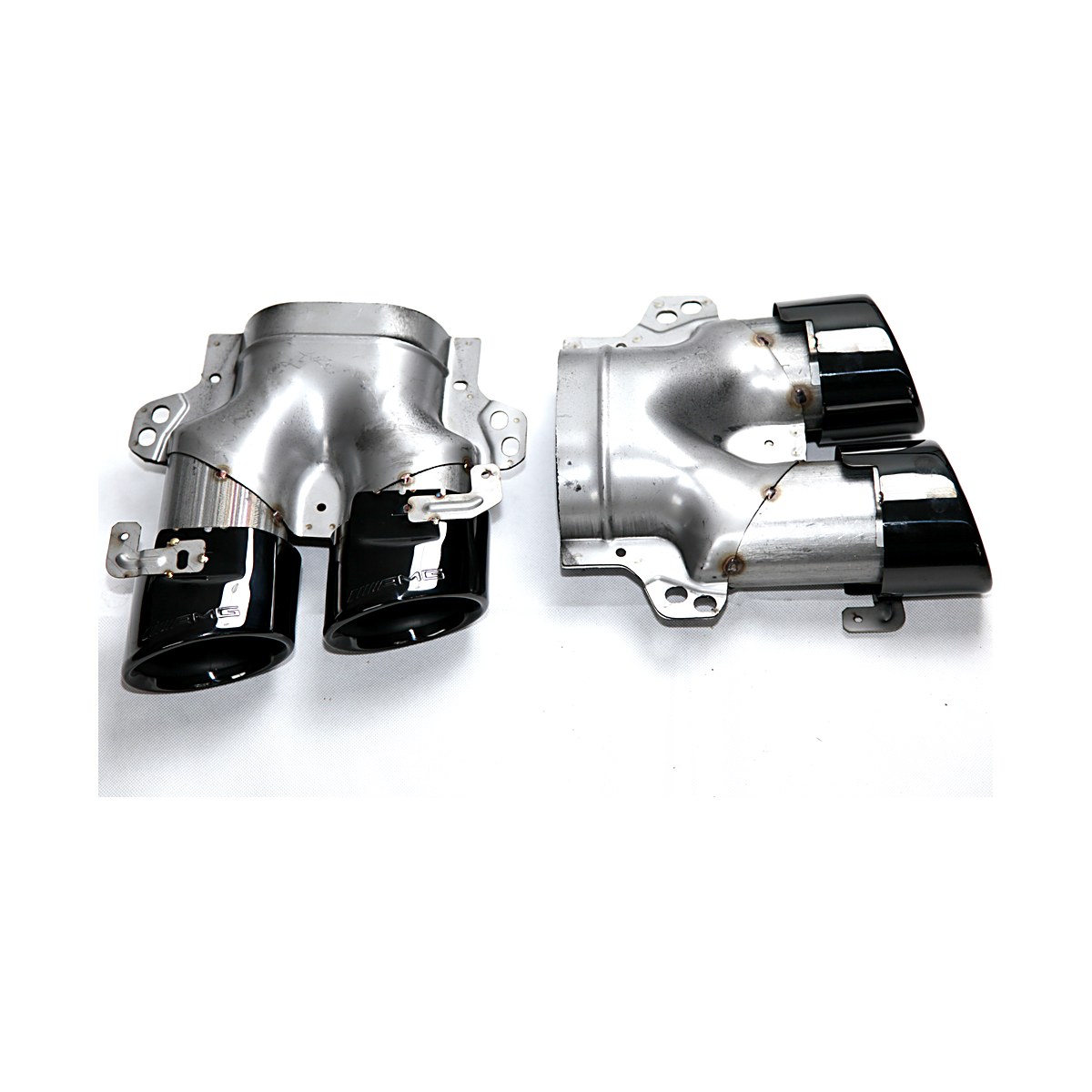 mercedes-benz-w213-e53-exhaust-tips-02.jpg