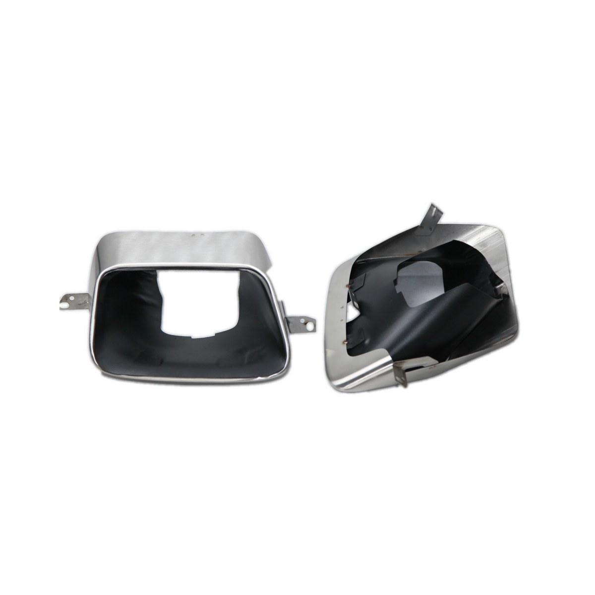 04-jc-land-rover-016-range-rover-executive-square-exhaust-tips.jpg