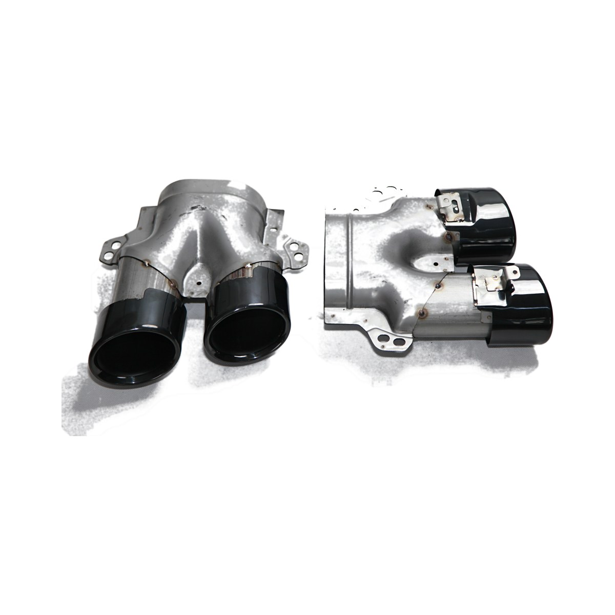 mercedes-w205-c43-split-ellipse-exhaust-tips-black-mounting.jpg